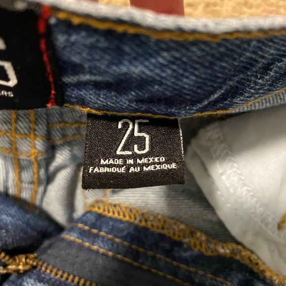 Urban Outfitters BDG High Rise Mom Jean Shorts - Picture 2 of 4